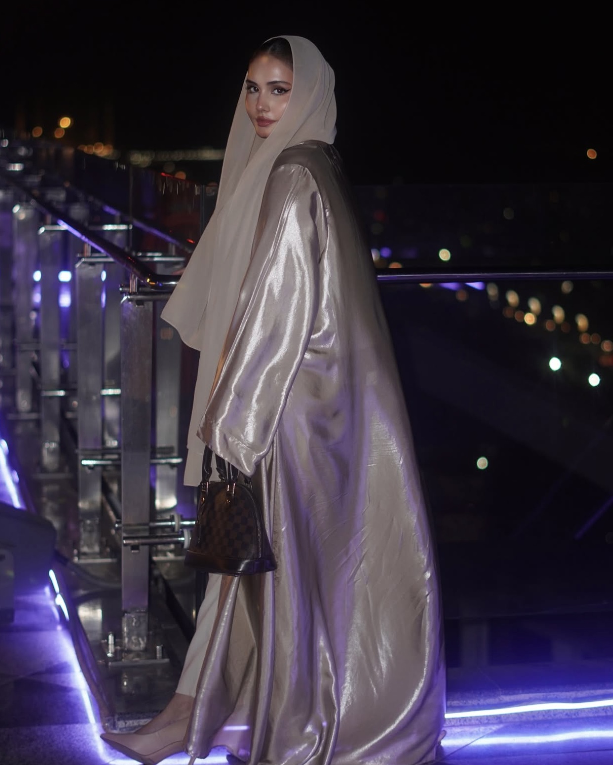 INAYA || BRONZE alternate view