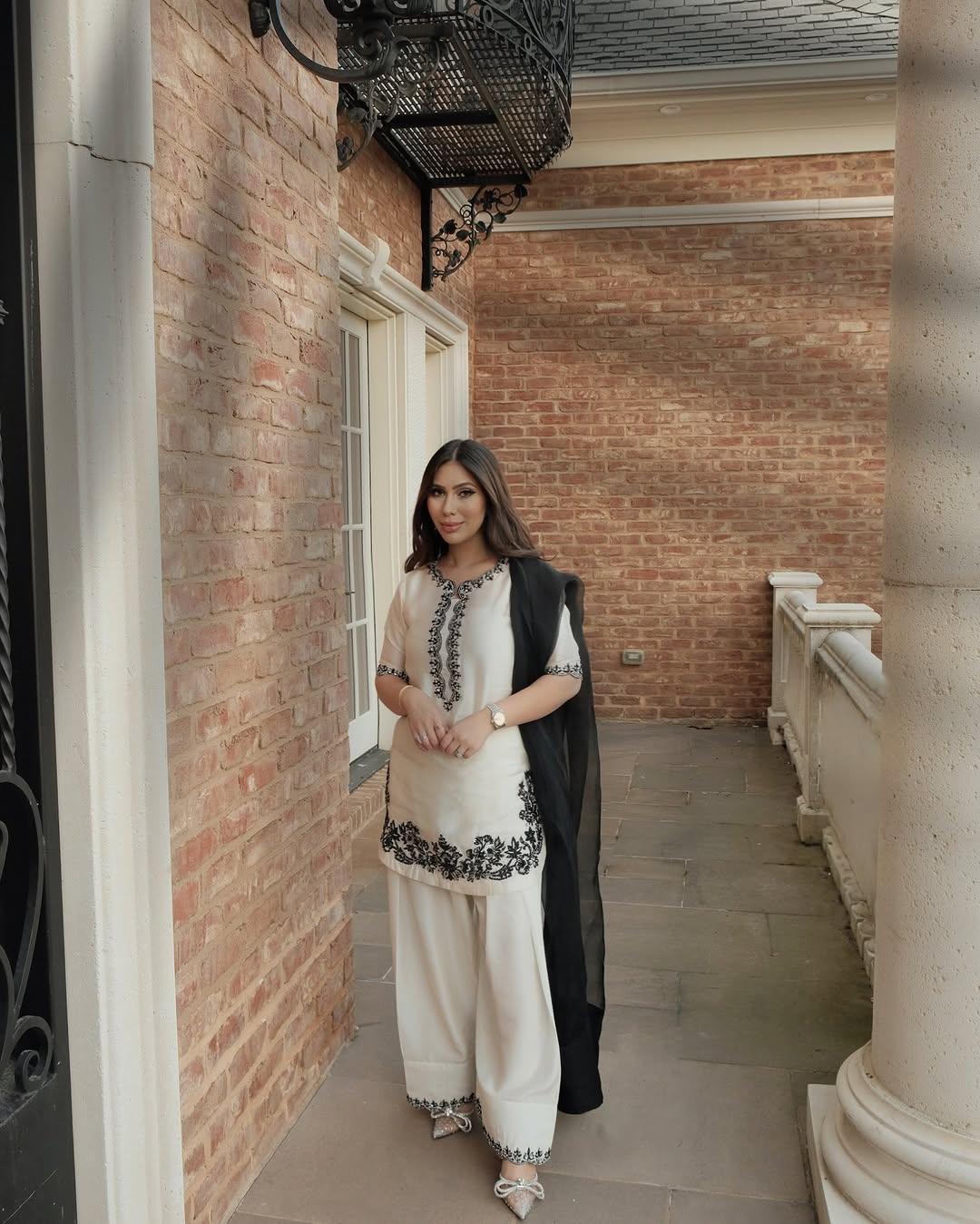 LEMAYA  ||  OFF WHITE